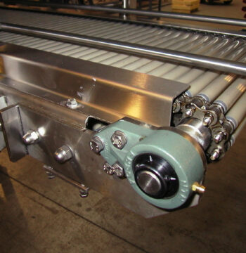 Guided chain conveyor